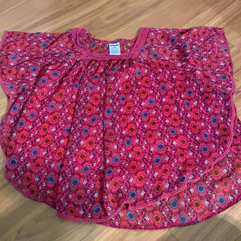 Uproar colorful flower pattern flowy shirt